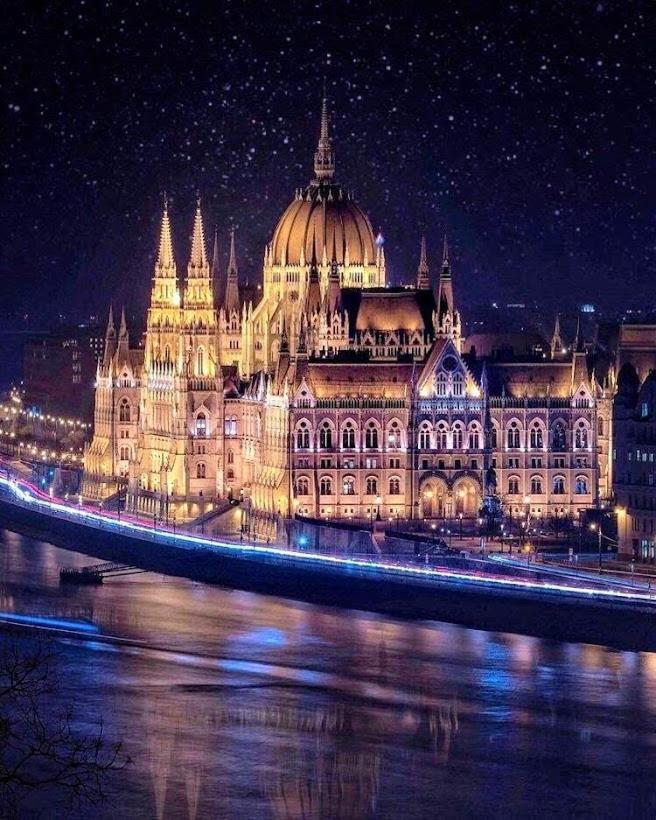 Brand New Sunny Apartment On Andrassy Street ブダペスト エクステリア 写真